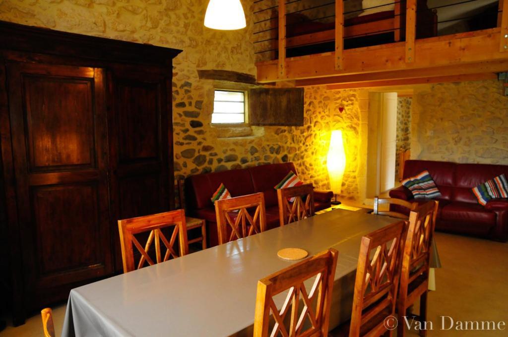 Gites Du Domaine Des Dames Vallon-Pont-d'Arc Bagian luar foto