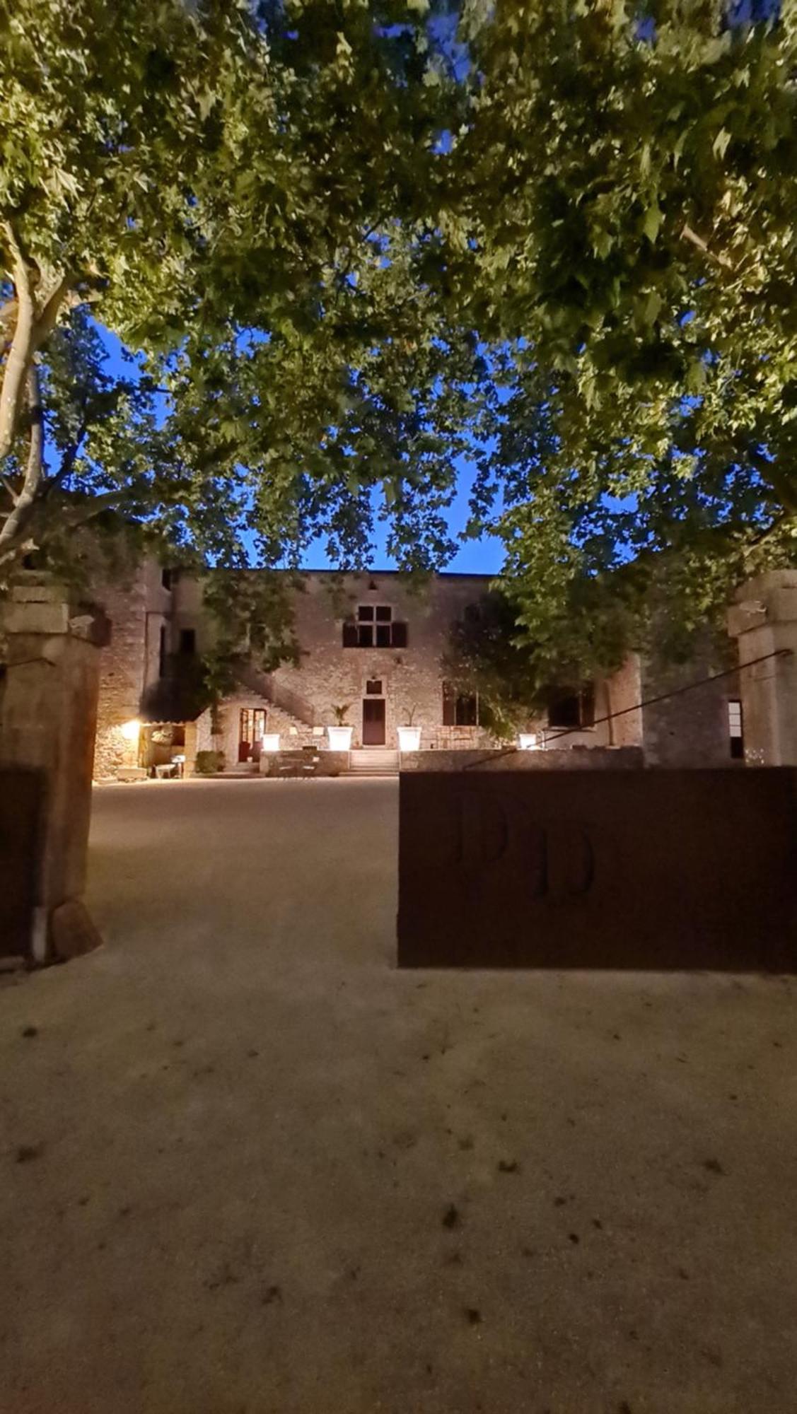Gites Du Domaine Des Dames Vallon-Pont-d'Arc Bagian luar foto